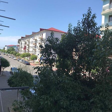 Apartamento Griboedovi N.6 Batumi Exterior foto